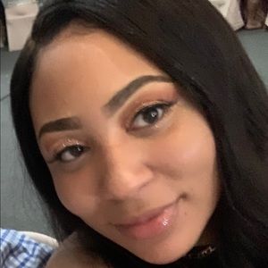 Meet your Posher, Shanequa